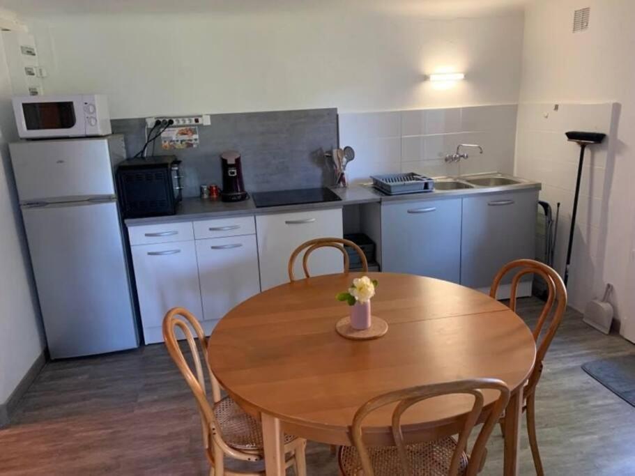Appartement F1 25M² Les Farges  エクステリア 写真